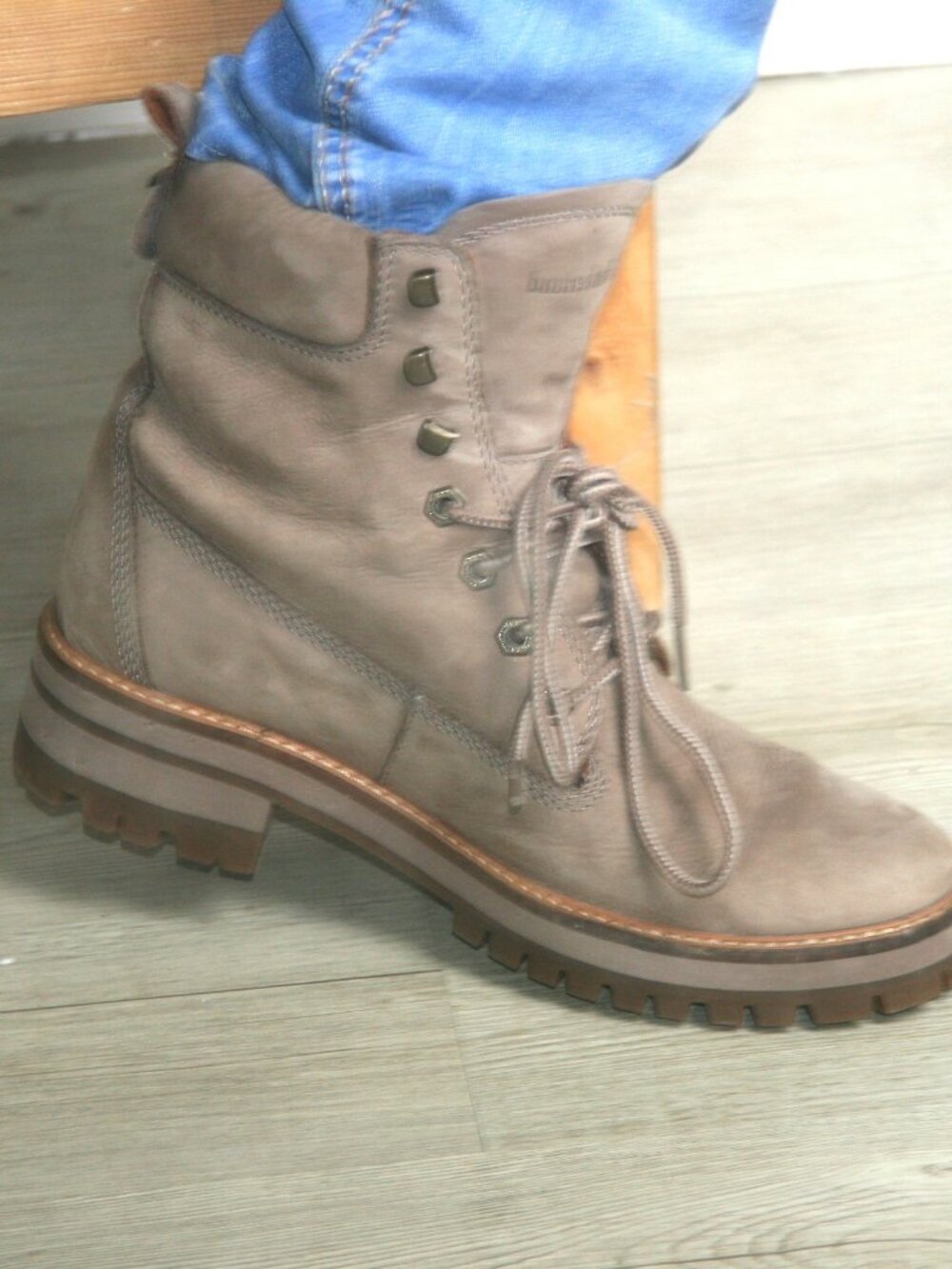 Timberlands - Picture 2 of 5